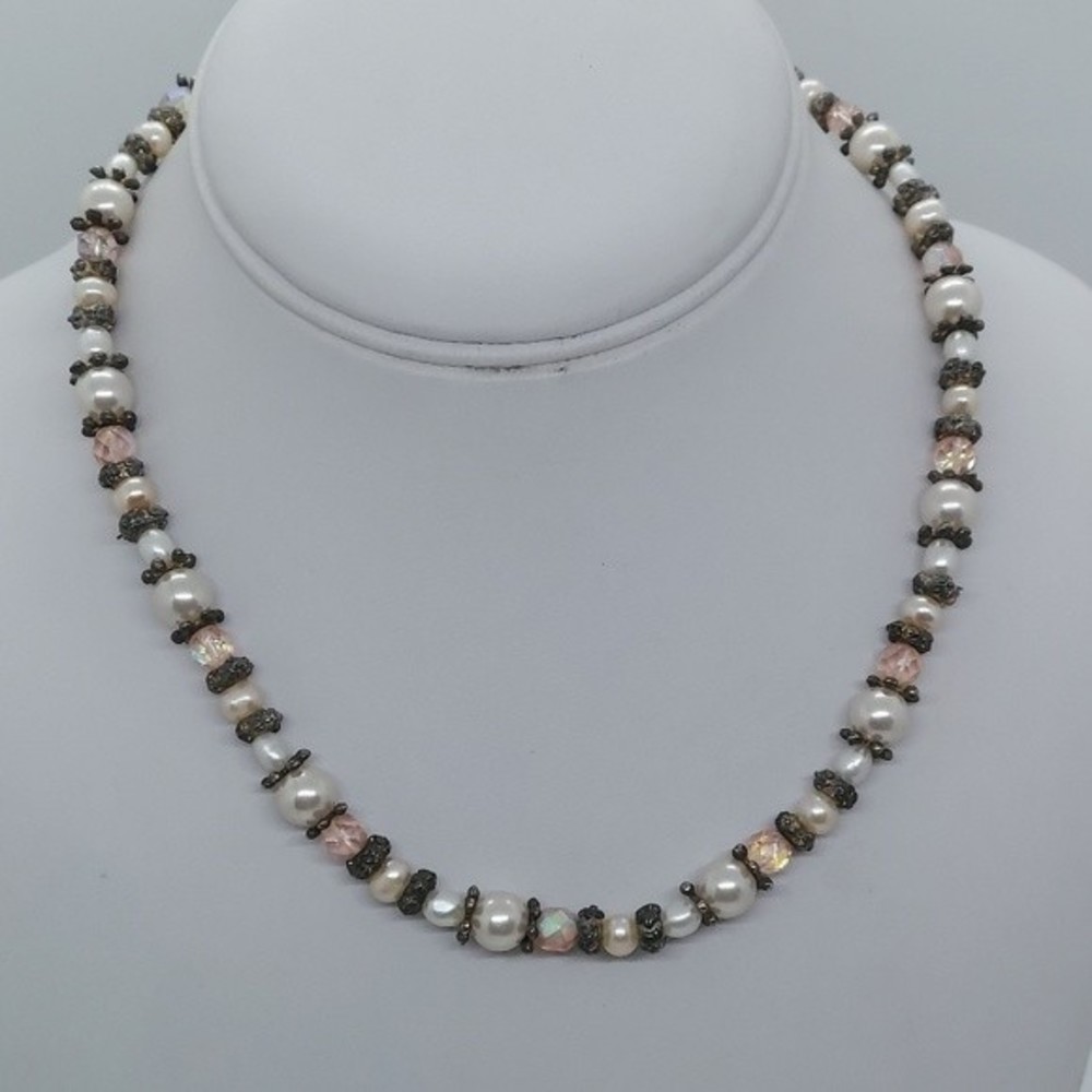 Antique silver tone pearl‎ and pink crystal necklace